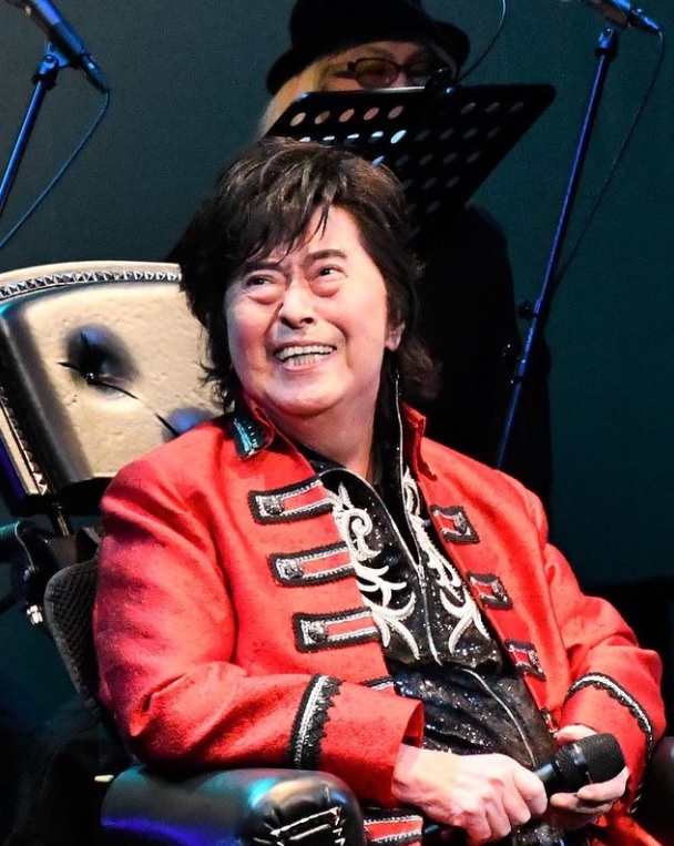 「アニソンの帝王」水木一郎さん死去　74歳　「マジンガーZ」など1200曲 
