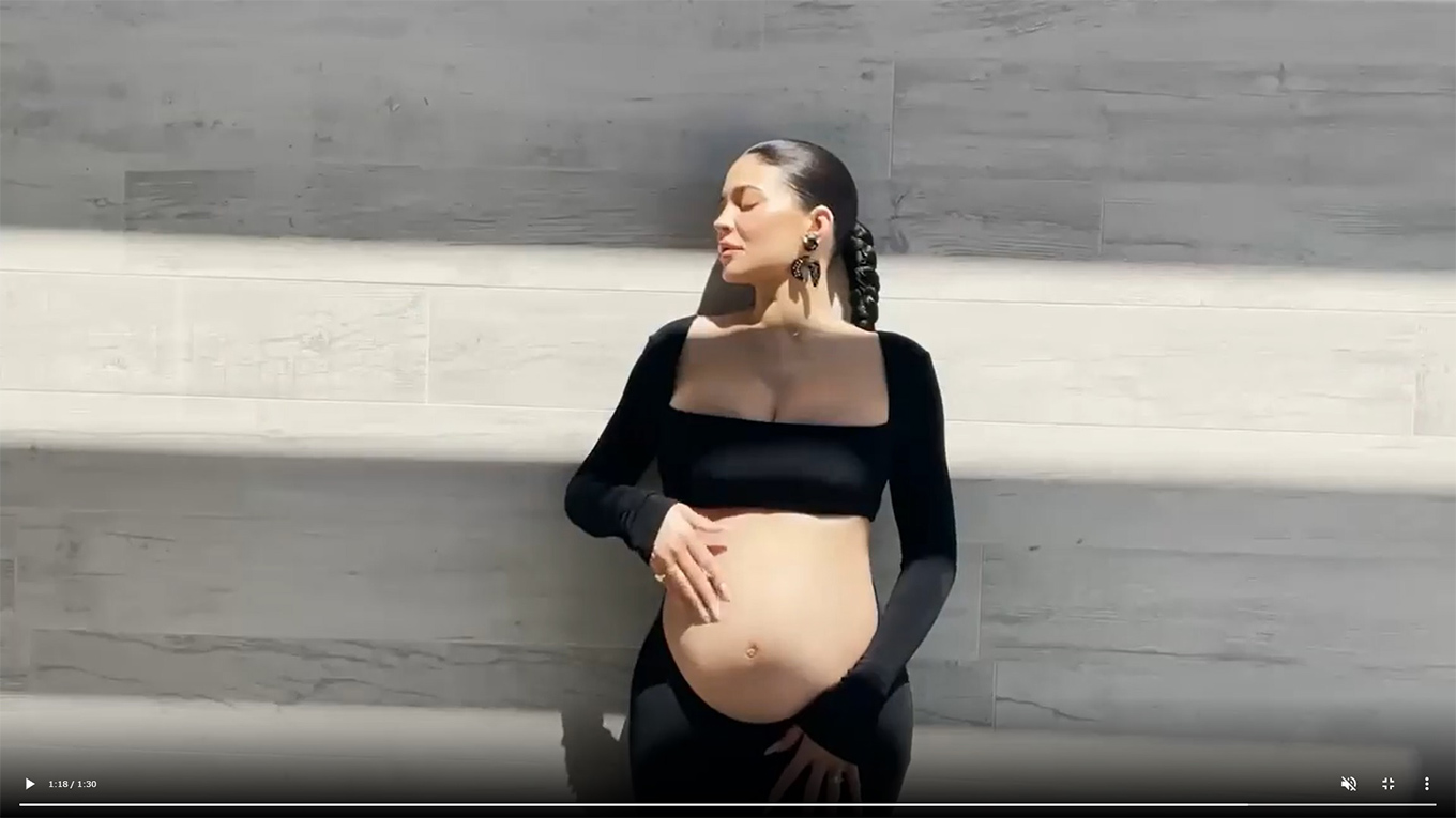カイリー・ジェンナー、トラヴィス・スコットとの第2子妊娠をインスタで公表
