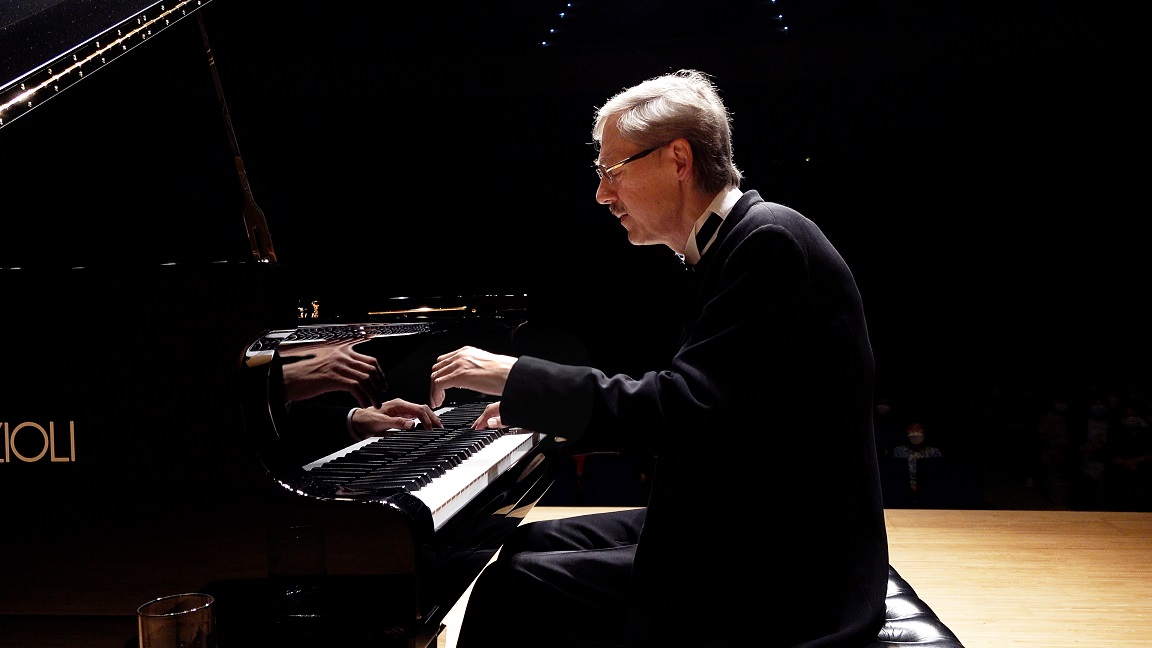 ドキュメンタリー映画「ブーニン 天才ピアニストの沈黙と再生」 天才ピアニストの激動の軌跡