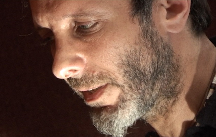 マーク・リンカスの人生と音楽に迫るドキュメンタリー「悲しくて美しい世界／THIS IS SPARKLEHORSE」予告編解禁
　